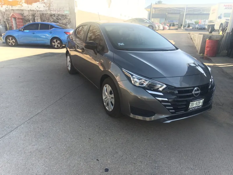 Nissan Versa 1.6 Sense 